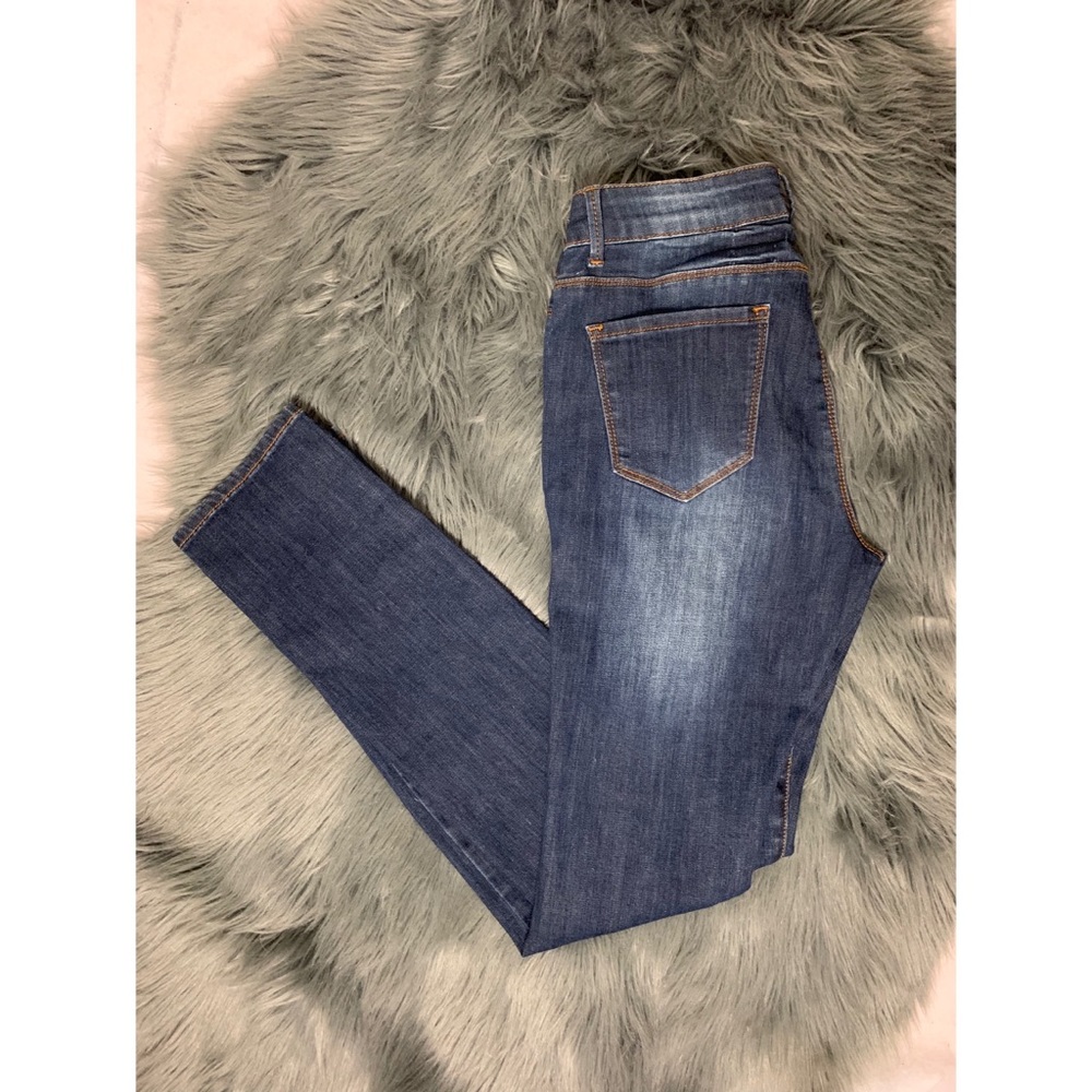FASHION NOVA JEANS